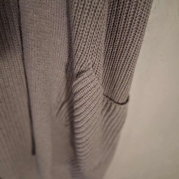 CARDIGAN BROWN 2 POCKET SWEATER-SIZE XS - Picture 2 of 6